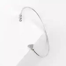 Viorette Fan and Crystal open bangle in 925 sterling silver with a fan-shaped crystal detail