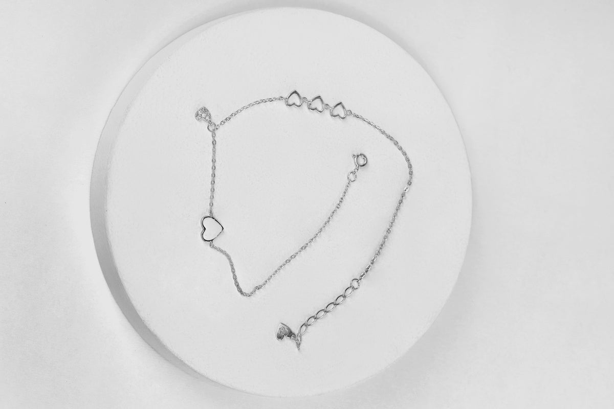 Hearts in Harmony Anklet