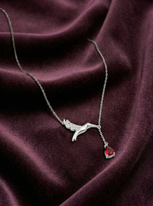 Viorette necklace in 925 sterling silver with a red ruby-colored hummingbird pendant