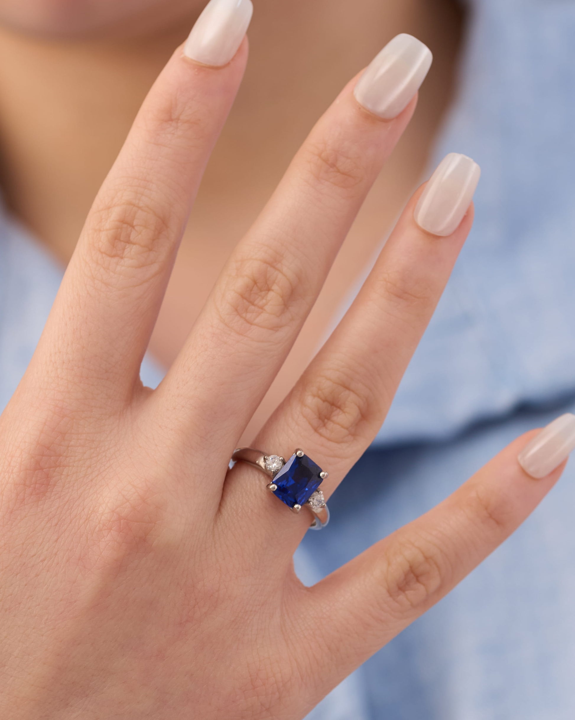 Viorette Muse ring in 925 sterling silver with a royal blue emerald-cut sapphire-colored stone